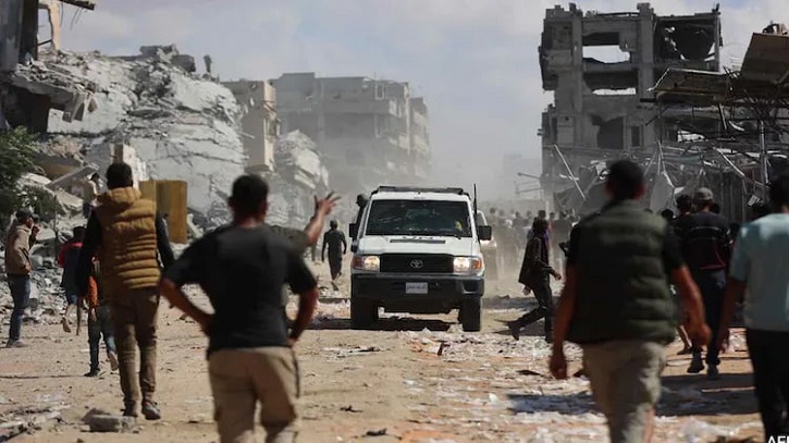 যুদ্ধবিরতি সত্ত্বেও গাজায় ইসরাইলি হামলায় নিহত ২৭ যুদ্ধবিরতি সত্ত্বেও গাজায় ইসরাইলি হামলায় নিহত ২৭