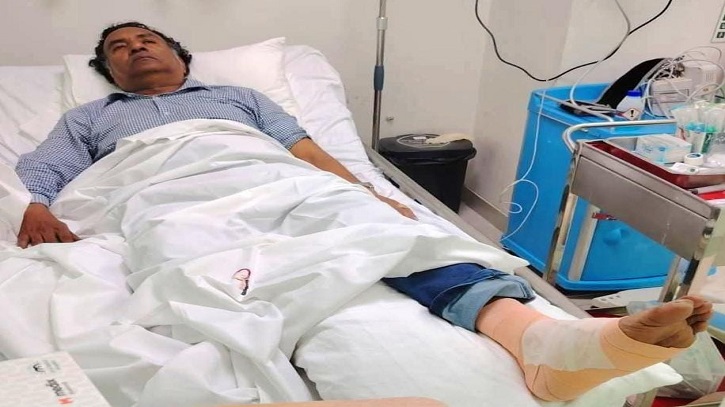 খালেদা জিয়ার গাড়ির চাকা সোহেলের পায়ের ওপর, মারাত্মক আহত খালেদা জিয়ার গাড়ির চাকা সোহেলের পায়ের ওপর, মারাত্মক আহত