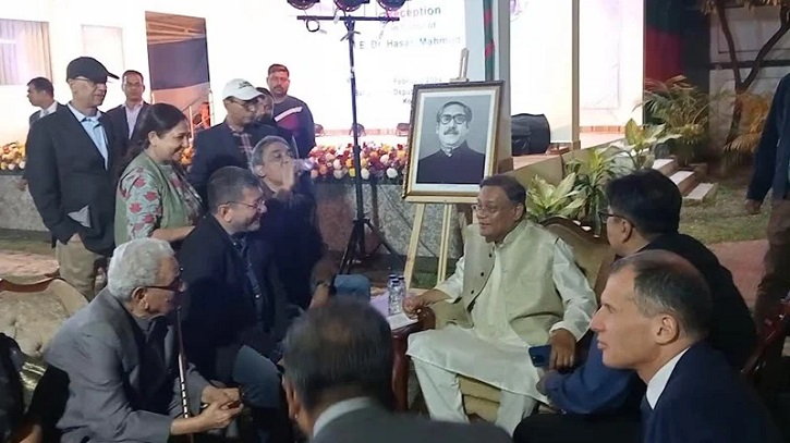 ভারতের সঙ্গে আমাদের খুব আত্মিক এবং উষ্ণ সম্পর্ক রয়েছে: পররাষ্ট্রমন্ত্রী ভারতের সঙ্গে আমাদের খুব আত্মিক এবং উষ্ণ সম্পর্ক রয়েছে: পররাষ্ট্রমন্ত্রী
