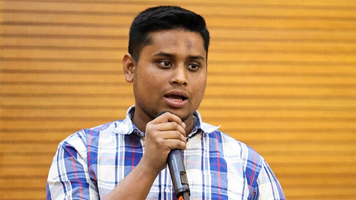 রক্তের ওপর দাঁড়িয়ে যারা ব্যবসা করেন, সেফ এক্সিট নেন: হাসনাত 