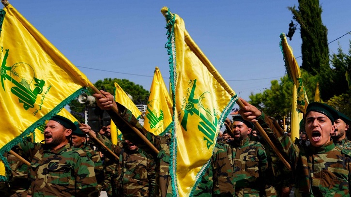 খামেনি হত্যার কঠোর প্রতিশোধ নেওয়ার ঘোষণা হিজবুল্লাহর