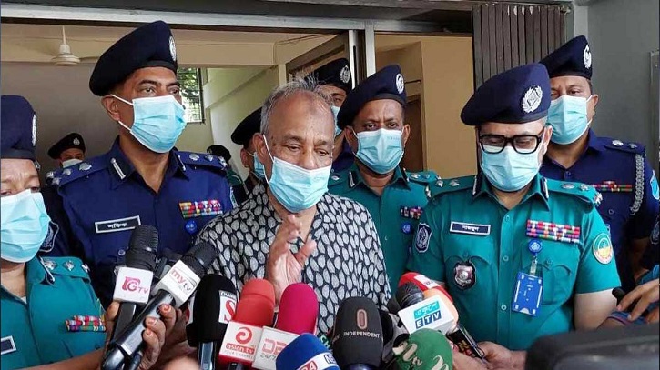 তারেক রহমানের দেশে ফিরতে কোনো বাধা নেই: স্বরাষ্ট্র উপদেষ্টা তারেক রহমানের দেশে ফিরতে কোনো বাধা নেই: স্বরাষ্ট্র উপদেষ্টা