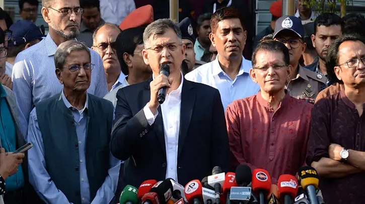 প্রথম আলো ও ডেইলি স্টারের ঘটনায় চার্জশিট দাখিলের নির্দেশ