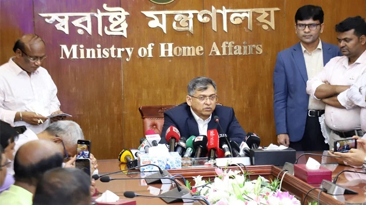 পুলিশ হত্যার ঘটনা পুনঃতদন্তের বিষয় যা জানালো স্বারাষ্ট্রমন্ত্রী