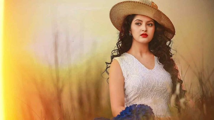 তিন নায়িকার ভিডিও ফাঁস প্রসঙ্গে পরীমনি তিন নায়িকার ভিডিও ফাঁস প্রসঙ্গে পরীমনি