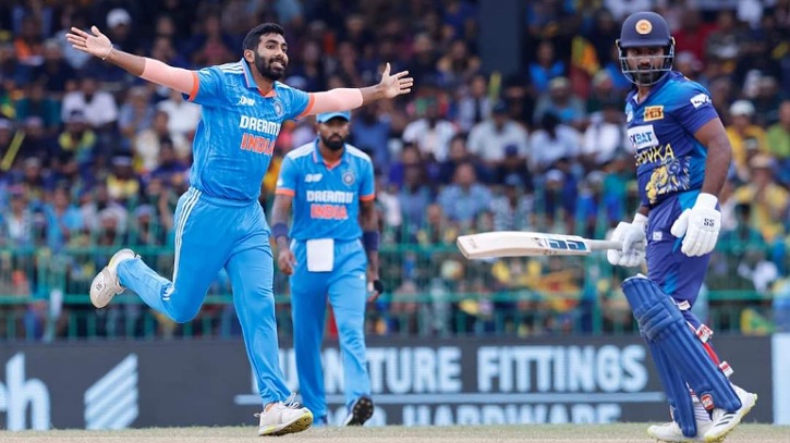 ভারতীয় বোলিংয়ে ব্যাটিং বিপর্যয়ে শ্রীলঙ্কা ভারতীয় বোলিংয়ে ব্যাটিং বিপর্যয়ে শ্রীলঙ্কা