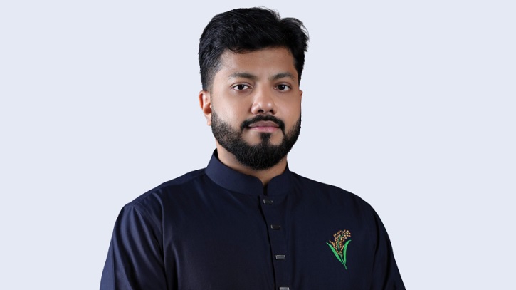 ইশরাক হোসেনের পদত্যাগপত্র গ্রহণ করেছেন রাষ্ট্রপতি, প্রজ্ঞাপন জারি