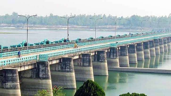 পাহাড়ি ঢল-বর্ষণের পানি থেকে রক্ষা পেতে বাঁধ খুলে দিচ্ছে ভারত