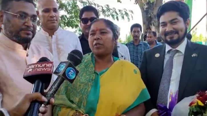 আমরা কখনও বাংলাদেশকে আলাদা মনে করি না: ভারতের প্রতিমন্ত্রী আমরা কখনও বাংলাদেশকে আলাদা মনে করি না: ভারতের প্রতিমন্ত্রী