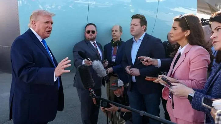 ইরান আগে ফোন করেছে, আমি করিনি: ডোনাল্ড ট্রাম্প ইরান আগে ফোন করেছে, আমি করিনি: ডোনাল্ড ট্রাম্প