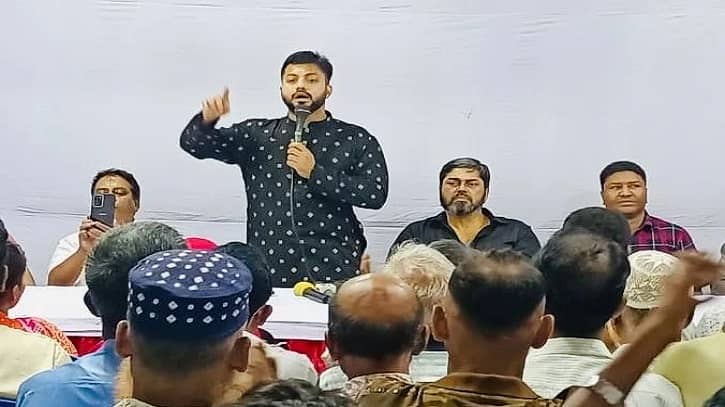 ঢাকা শহরে ঢুকতে দেয়া না দেয়ার আপনি কে: মেয়র তাপসকে ইশরাক ঢাকা শহরে ঢুকতে দেয়া না দেয়ার আপনি কে: মেয়র তাপসকে ইশরাক