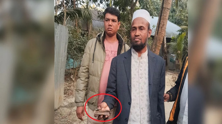 ভোট কেনার অভিযোগে জামায়াত কর্মী আটক