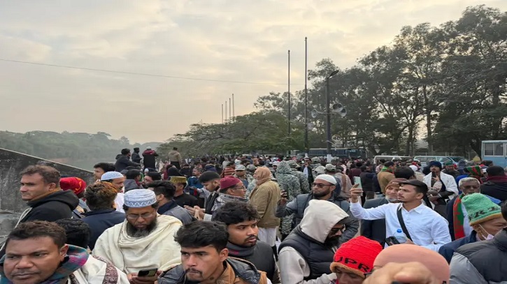 ভোর হতে না হতেই খালেদা জিয়ার জানাজা স্থলে মানুষের ঢল