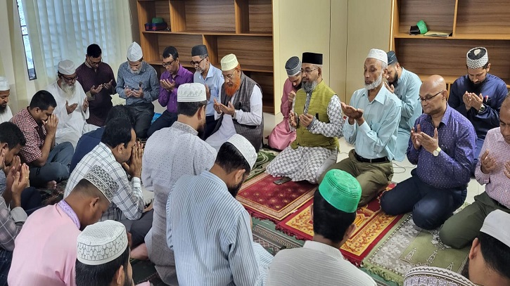 কোটা সংস্কার আন্দোলনে নিহতদের স্মরণে শোক পালন ইআবিতে কোটা সংস্কার আন্দোলনে নিহতদের স্মরণে শোক পালন ইআবিতে