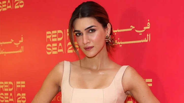 সৌদি আরবে রেড সি ফিল্ম ফেস্টিভ্যালে বলিউড তারকা কৃতি শ্যানন সৌদি আরবে রেড সি ফিল্ম ফেস্টিভ্যালে বলিউড তারকা কৃতি শ্যানন