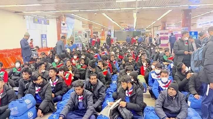 লি‌বিয়ার ডিটেনশন সেন্টার থেকে দেশে ফিরেছেন ১৭০ বাংলাদে‌শি