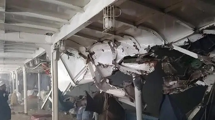 মেঘনা নদীতে ঘন কুয়াশায় দুই লঞ্চের সংঘর্ষ, নিহত ২