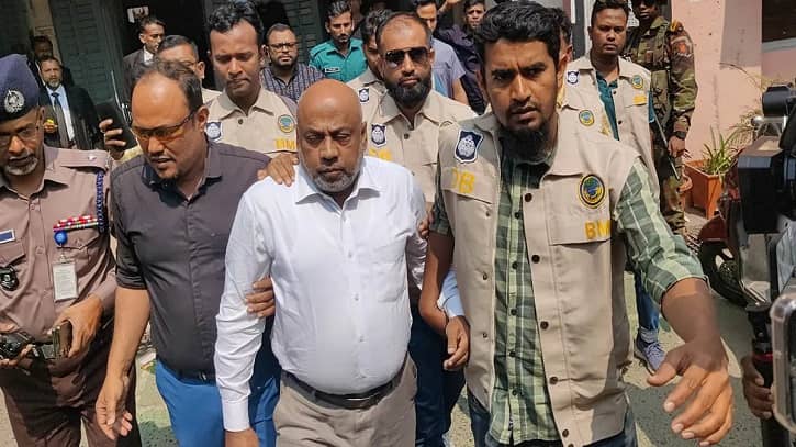 বরিশালের আইনজীবী সমিতির সভাপতি গ্রেপ্তার