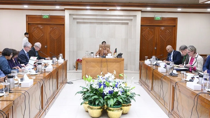 শ্রম সংস্কারের অগ্রগতি পশ্চিমা কূটনীতিকদের অবহিত করলেন লুৎফে সিদ্দিকী শ্রম সংস্কারের অগ্রগতি পশ্চিমা কূটনীতিকদের অবহিত করলেন লুৎফে সিদ্দিকী