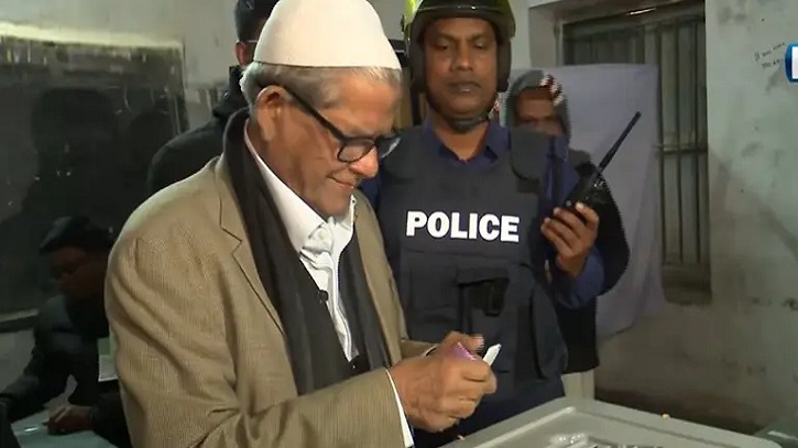 এ নির্বাচনের মধ্য দিয়ে বাংলাদেশ একটি নতুন অধ্যায় শুরু করবে : মির্জা ফখরুল