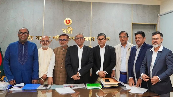 দলীয় প্রতীকে স্থানীয় নির্বাচনের বিষয়টি সংসদে নির্ধারিত হবে: মির্জা ফখরুল