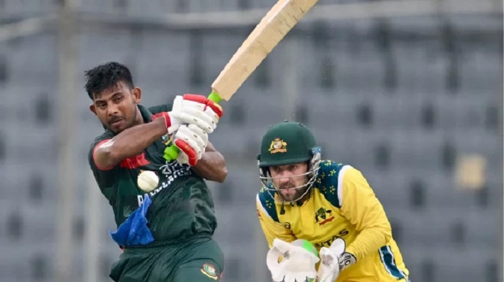 মোসাদ্দেকের ব্যাটে অস্ট্রেলিয়ার বিপক্ষে লড়াকু পুঁজি মোসাদ্দেকের ব্যাটে অস্ট্রেলিয়ার বিপক্ষে লড়াকু পুঁজি