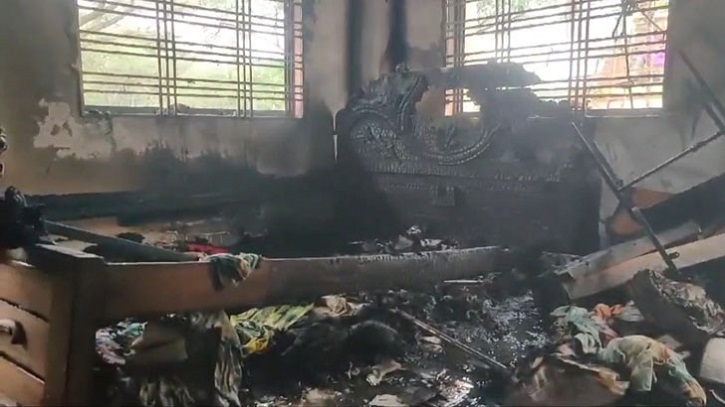 গ্যাস লিকেজ হয়ে বিস্ফোরণ, একই পরিবারের ৪ জন দগ্ধ গ্যাস লিকেজ হয়ে বিস্ফোরণ, একই পরিবারের ৪ জন দগ্ধ