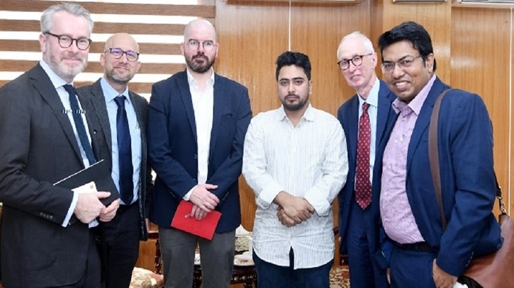 রাজনৈতিক দলগুলো সংস্কারের পরিবর্তে নির্বাচনকে প্রাধান্য দিচ্ছে: নাহিদ রাজনৈতিক দলগুলো সংস্কারের পরিবর্তে নির্বাচনকে প্রাধান্য দিচ্ছে: নাহিদ