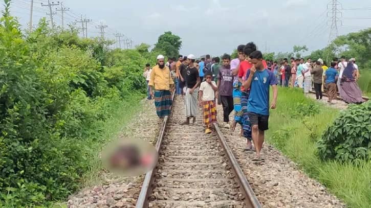 নরসিংদীতে ট্রেনে কাটা পড়ে নিহত পাঁচ