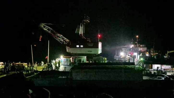 পদ্মায় ডুবে যাওয়া যাত্রীবাহী বাসটির উদ্ধারের সর্বশেষ যা জানা যাচ্ছে