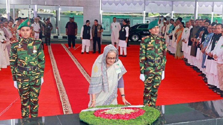 ঐতিহাসিক ছয় দফা দিবসে বঙ্গবন্ধুর প্রতি প্রধানমন্ত্রীর শ্রদ্ধা