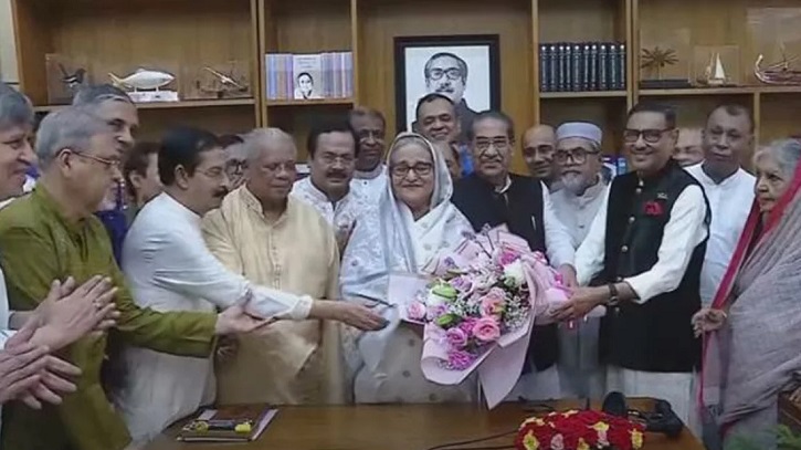 গণভবনে প্রধানমন্ত্রীর ঈদ শুভেচ্ছা বিনিময় গণভবনে প্রধানমন্ত্রীর ঈদ শুভেচ্ছা বিনিময়