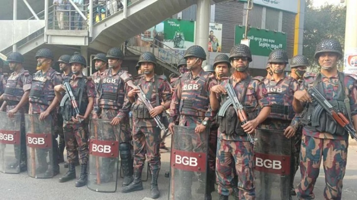 সারাদেশে ২৮৫৭ পূজামণ্ডপের নিরাপত্তায় ৪৩০ প্লাটুন বিজিবি মোতায়েন