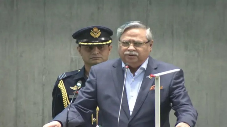 রাষ্ট্রপতির ভাষণের প্রতিবাদে সংসদে হট্টগোল, বিরোধীদলের ওয়াক আউট