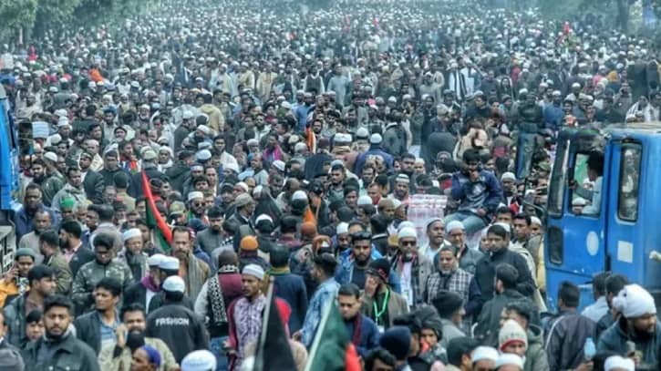 সংসদ ভবন এলাকা জনসমুদ্র