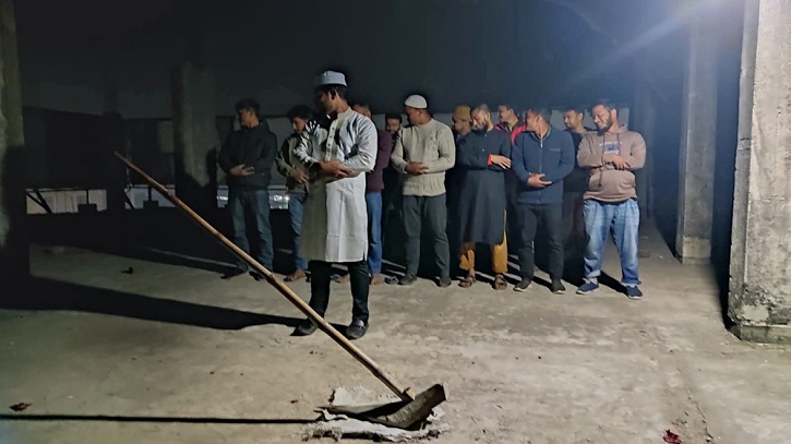 লাঙলের জানাজার ছবি সামাজিক মাধ্যমে ভাইরাল