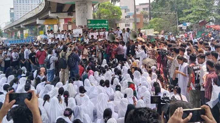 ছয় দফা দাবিতে সারাদেশে পলিটেকনিক শিক্ষার্থীদের মহাসমাবেশ আজ ছয় দফা দাবিতে সারাদেশে পলিটেকনিক শিক্ষার্থীদের মহাসমাবেশ আজ