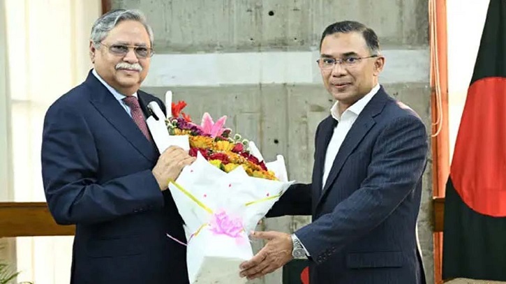 রাষ্ট্রপতির সঙ্গে প্রধানমন্ত্রীর শুভেচ্ছা বিনিময় রাষ্ট্রপতির সঙ্গে প্রধানমন্ত্রীর শুভেচ্ছা বিনিময়