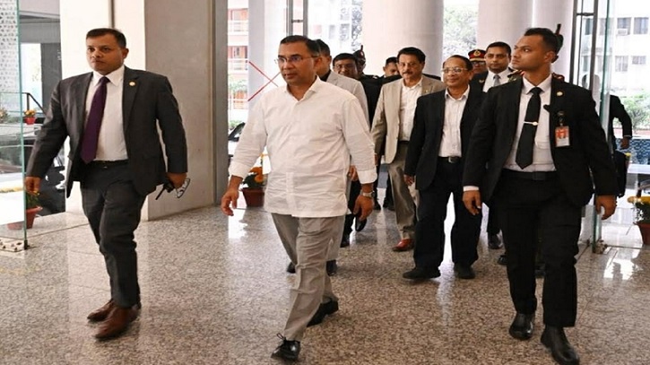 রোজার সময় মেনে সকাল ৯টায় সচিবালয়ে প্রধানমন্ত্রী