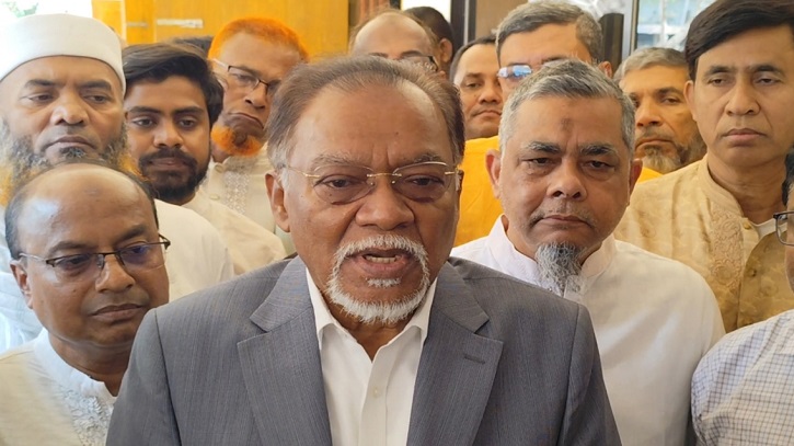 প্রধানমন্ত্রী তার প্ল্যান বাস্তবায়নের পথে ঝাঁপিয়ে পড়েছেন: জনপ্রশাসন উপদেষ্টা