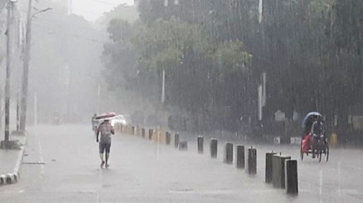 স্থলভাগে গভীর নিম্নচাপ, ৫ বিভাগে অতি ভারী বৃষ্টির আশঙ্কা