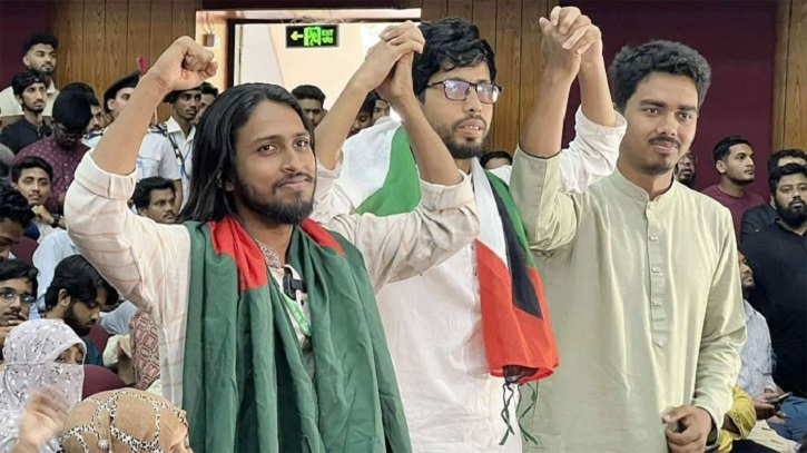 ভিপি-এজিএস শিবিরের মোস্তাকুর-সালমান, জিএস সাবেক সমন্বয়ক আম্মার ভিপি-এজিএস শিবিরের মোস্তাকুর-সালমান, জিএস সাবেক সমন্বয়ক আম্মার