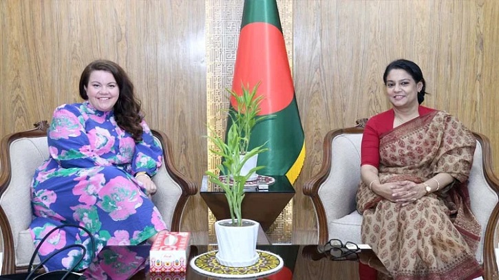 ‘জলবায়ু তহবিল থেকে প্রাপ্ত অর্থের একটি অংশ নদী ও বনাঞ্চল রক্ষায় ব্যয় হচ্ছে’ ‘জলবায়ু তহবিল থেকে প্রাপ্ত অর্থের একটি অংশ নদী ও বনাঞ্চল রক্ষায় ব্যয় হচ্ছে’