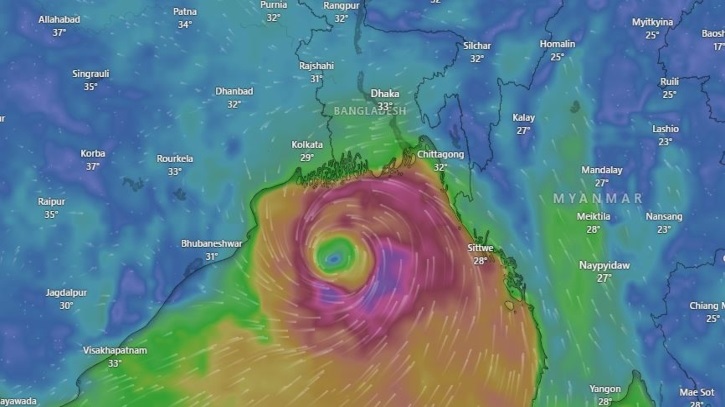 প্রবল শক্তিতে ধেয়ে আসছে ঘূর্ণিঝড় ’রিমাল’, ১০ নম্বর মহাবিপদ সংকেত
