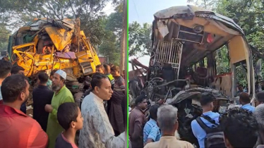 নাটোরে বাস-ট্রাক সংঘর্ষ: নিহতের সংখ্যা বেড়ে ১৪