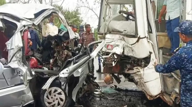 বাগেরহাটের রামপালে বাস-মাইক্রোবাস সংঘর্ষে নিহত ১৩