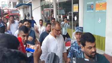 শাহজালাল বিমানবন্দরের অগ্নিকাণ্ড পরিদর্শনে বিমান উপদেষ্টা