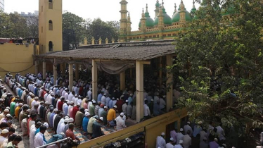 রমজানের প্রথম জুমায় কলকাতাসহ বাবরি মসজিদে মুসল্লিদের ঢল