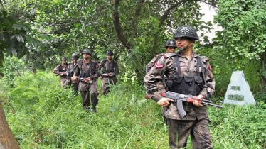 সীমান্তে বিজিবির গুলি, চোরাকারবারিরা পালালো ভারতে