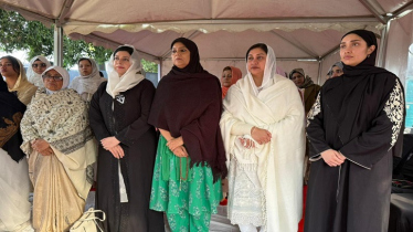 বেগম খালেদা জিয়ার জানাজায় নারীদের জন্য বরাদ্দ স্থানে অংশ নেন পরিব